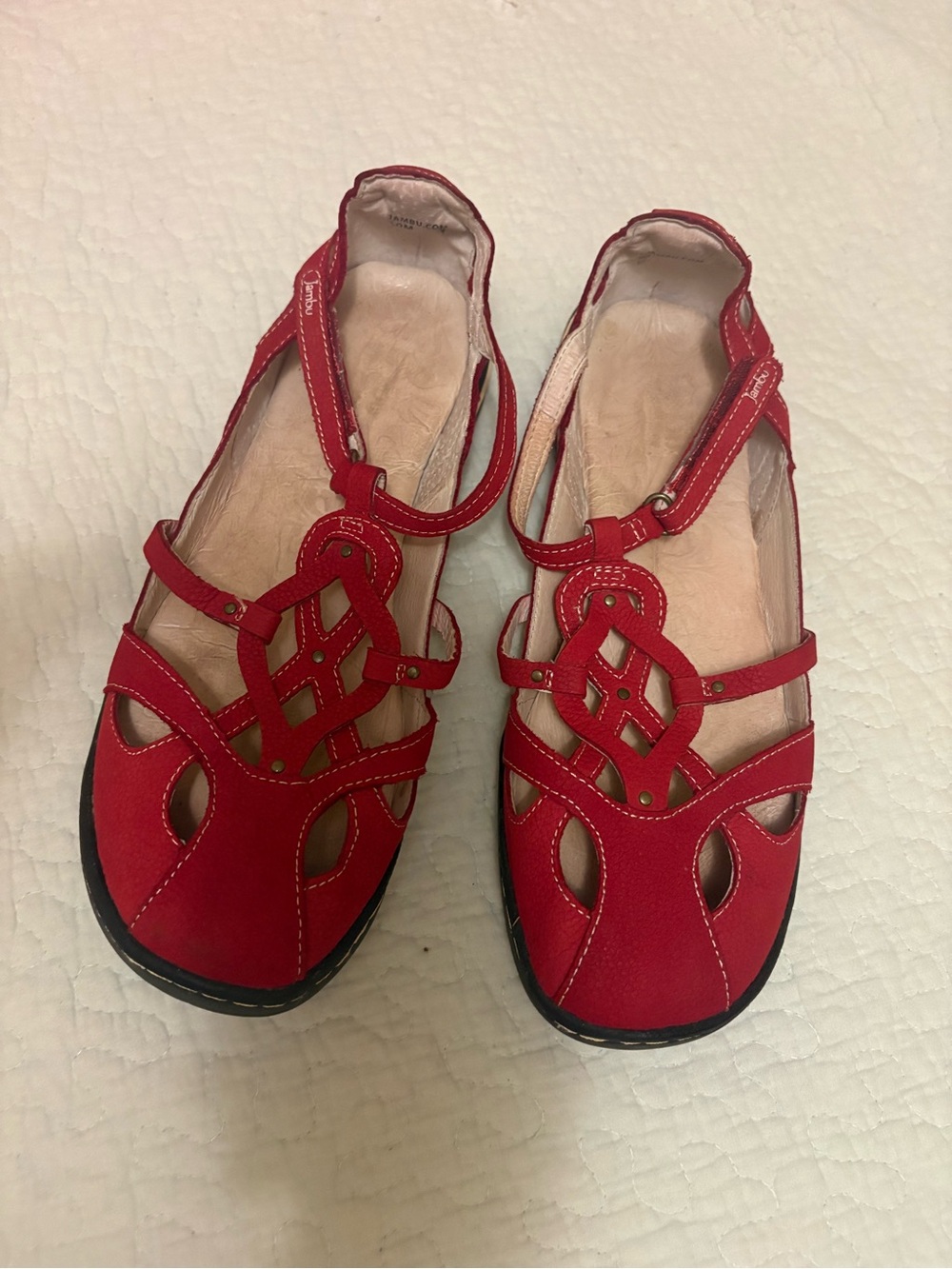 Jambu Red Women's Cutout Strap Flats